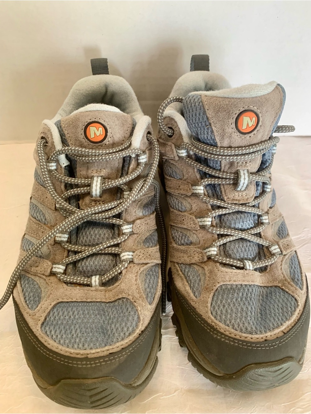 Merrell Women's Moab 3 hiking shoe in the smoke and blue colorway.